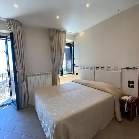 Due Mari 호텔 Marcellinara