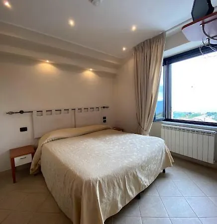 Due Mari 호텔 Marcellinara